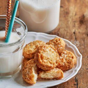 Read more about the article Chewy Coconut Cookies